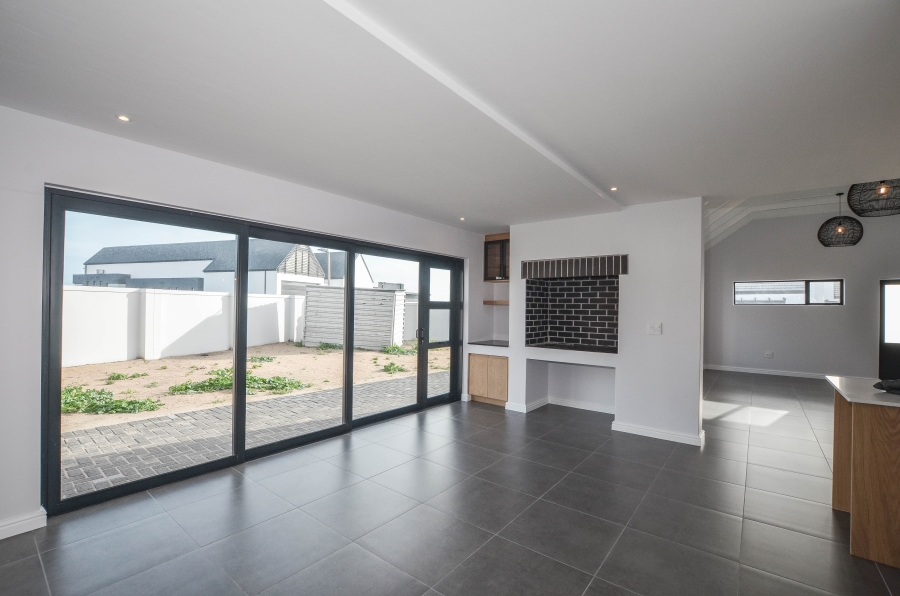 3 Bedroom Property for Sale in Yzerfontein Western Cape